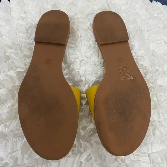 ⬇️PRICE DROP ⬇️ •Tory Burch - Yellow Flat Ines Sandals - 7.5 M - Picture 7 of 7
